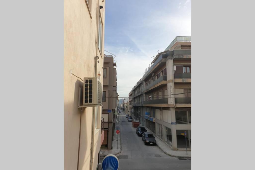 Central Studio Very Close To The Port Of Volos Buitenkant foto